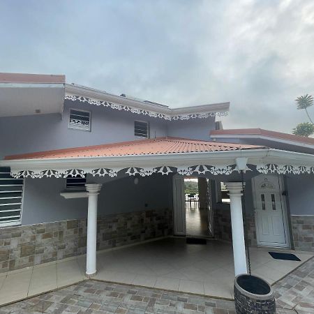 Les Appart Villa Sunbay Caraibes Avec Piscine Privative Vue Mer Et Montagne Le François Exterior foto
