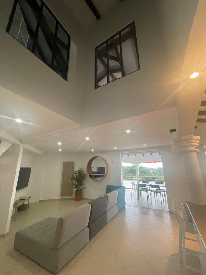 Les Appart Villa Sunbay Caraibes Avec Piscine Privative Vue Mer Et Montagne Le François Exterior foto