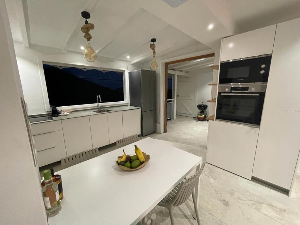 Les Appart Villa Sunbay Caraibes Avec Piscine Privative Vue Mer Et Montagne Le François Exterior foto