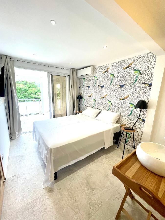 Les Appart Villa Sunbay Caraibes Avec Piscine Privative Vue Mer Et Montagne Le François Exterior foto