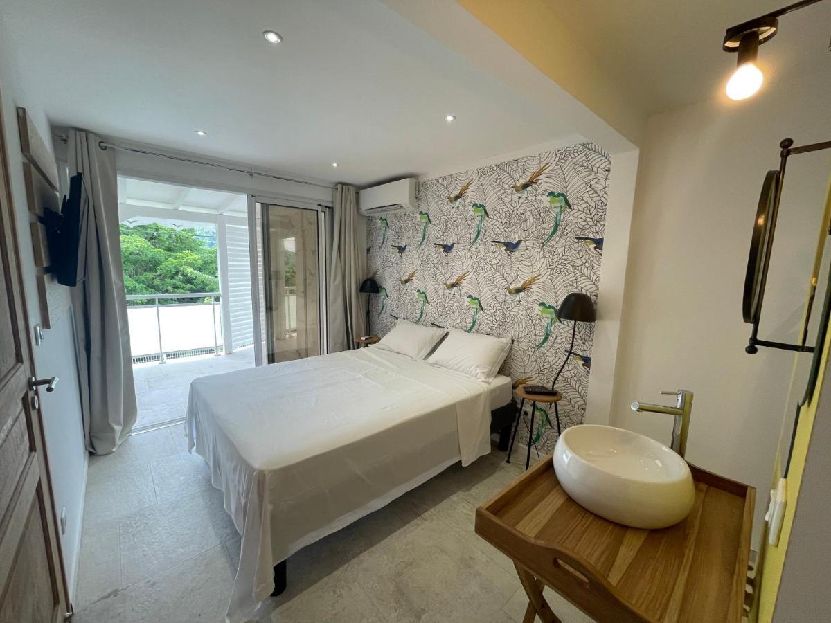 Les Appart Villa Sunbay Caraibes Avec Piscine Privative Vue Mer Et Montagne Le François Exterior foto