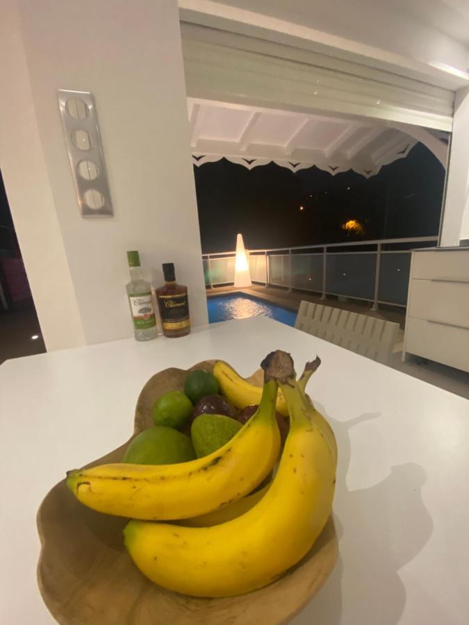Les Appart Villa Sunbay Caraibes Avec Piscine Privative Vue Mer Et Montagne Le François Exterior foto