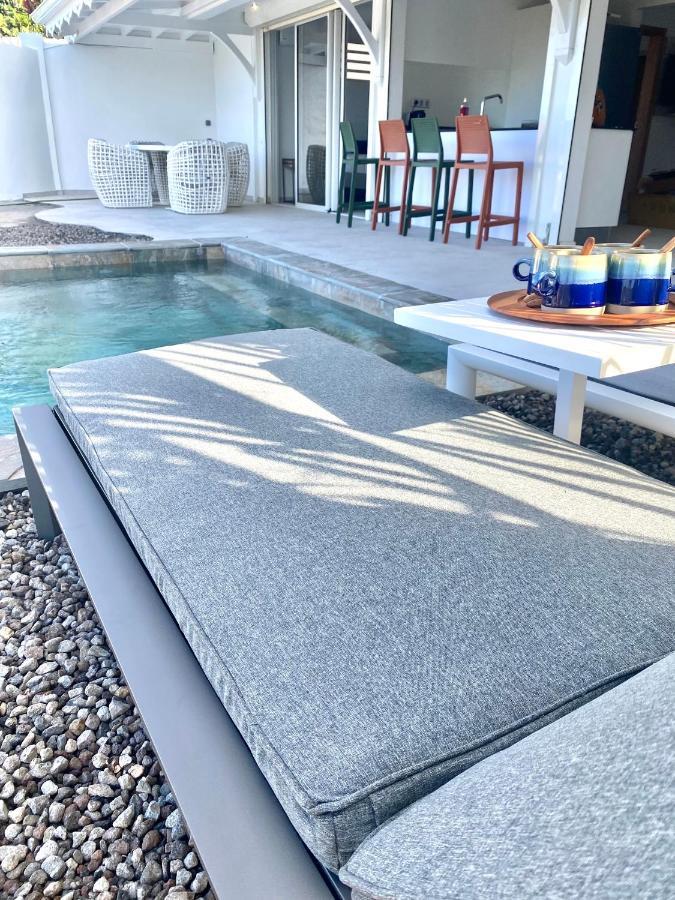 Les Appart Villa Sunbay Caraibes Avec Piscine Privative Vue Mer Et Montagne Le François Exterior foto