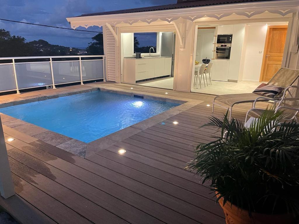 Les Appart Villa Sunbay Caraibes Avec Piscine Privative Vue Mer Et Montagne Le François Exterior foto