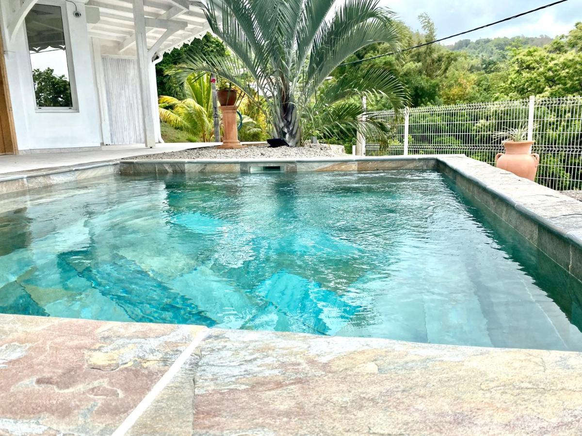 Les Appart Villa Sunbay Caraibes Avec Piscine Privative Vue Mer Et Montagne Le François Exterior foto